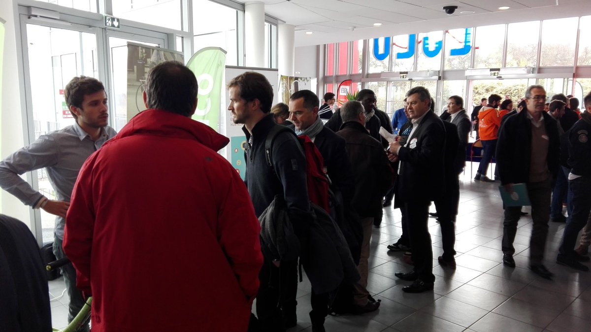 PironTristan's tweet photo. #iotangerseseo Toujours des stands pleins avec La radio collaborative @SounderBox !
https://t.co/ouAv6cqVMa cc @GroupeLaPoste @FJouron https://t.co/0BHyGWnRYY