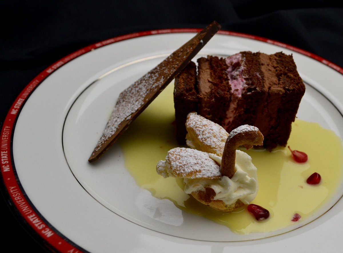 CompDiningNC's tweet image. Did someone say dessert? Inspiration ala 2016 state #CompdiningNC champs TeamMirepoix chef #TomHalik #MainStreetGrilleAndBakery Wake Forest