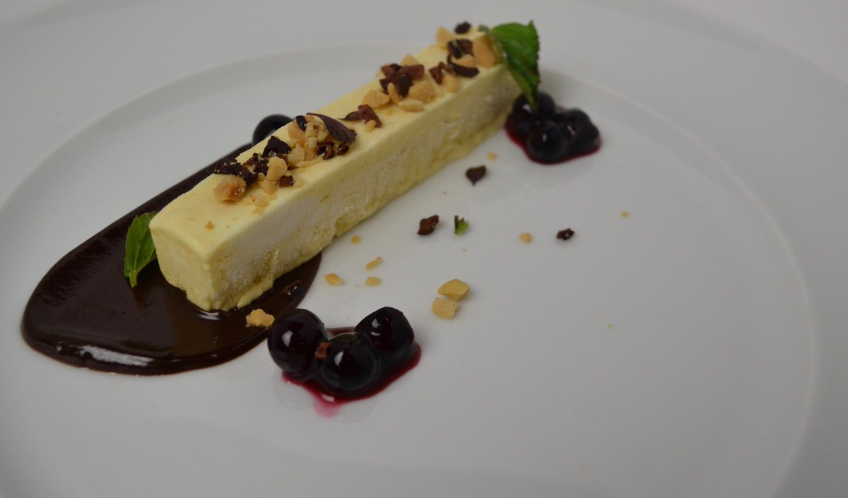 CompDiningNC's tweet image. Did someone say dessert? Inspiration ala 2016 state #CompdiningNC champs TeamMirepoix chef #TomHalik #MainStreetGrilleAndBakery Wake Forest