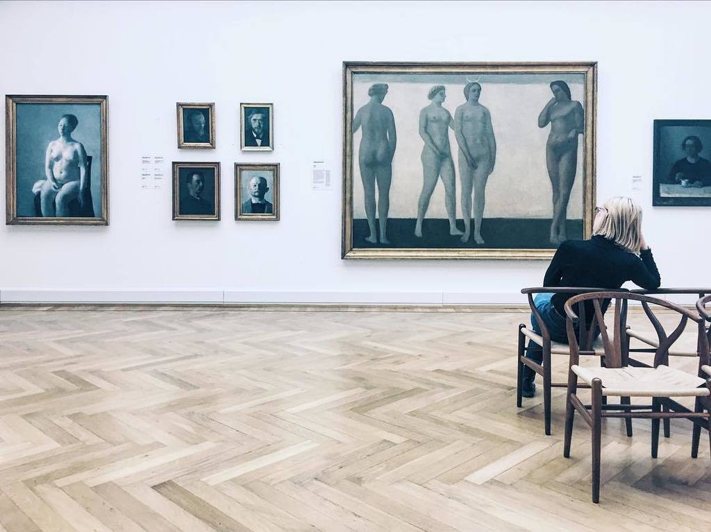 Guess who's back? After touring across the Atlantic for about a year, Vilhelm Hammershøi's… ift.tt/2fVeD7i