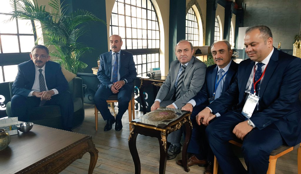 Sn Bakanımızın, 3.Kentsel Dönüşüm Zirvesi açılışı programı sonrası gündem hakkında sohbet edildi. ..