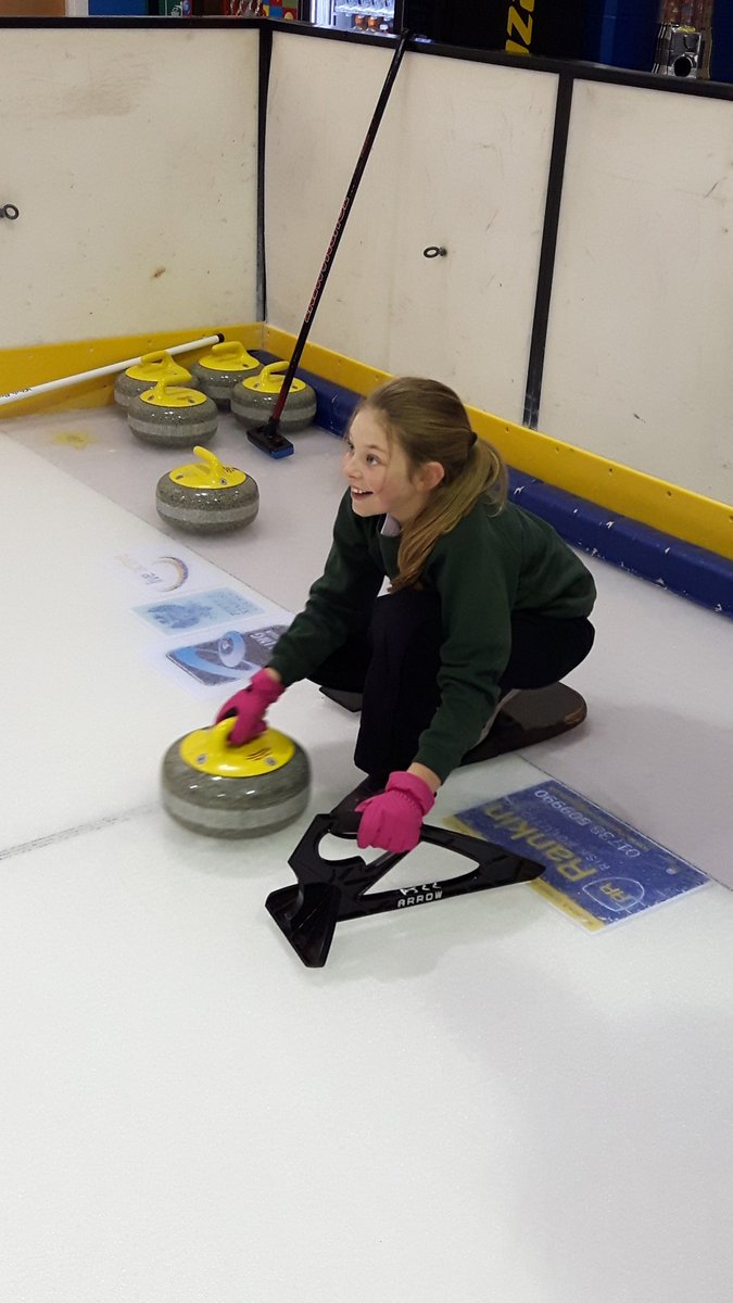 KinnoullPrimary's tweet photo. P7 curling afternoon! @dewars #curlingscotland https://t.co/wFk4c14huK
