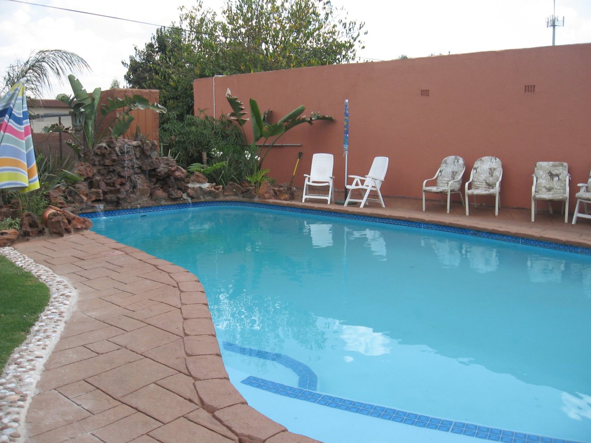GuestPetra's tweet photo. Anytime you get to south Africa and you want a stop by to relax ask for petra guest house https://t.co/4rzzakmMJg