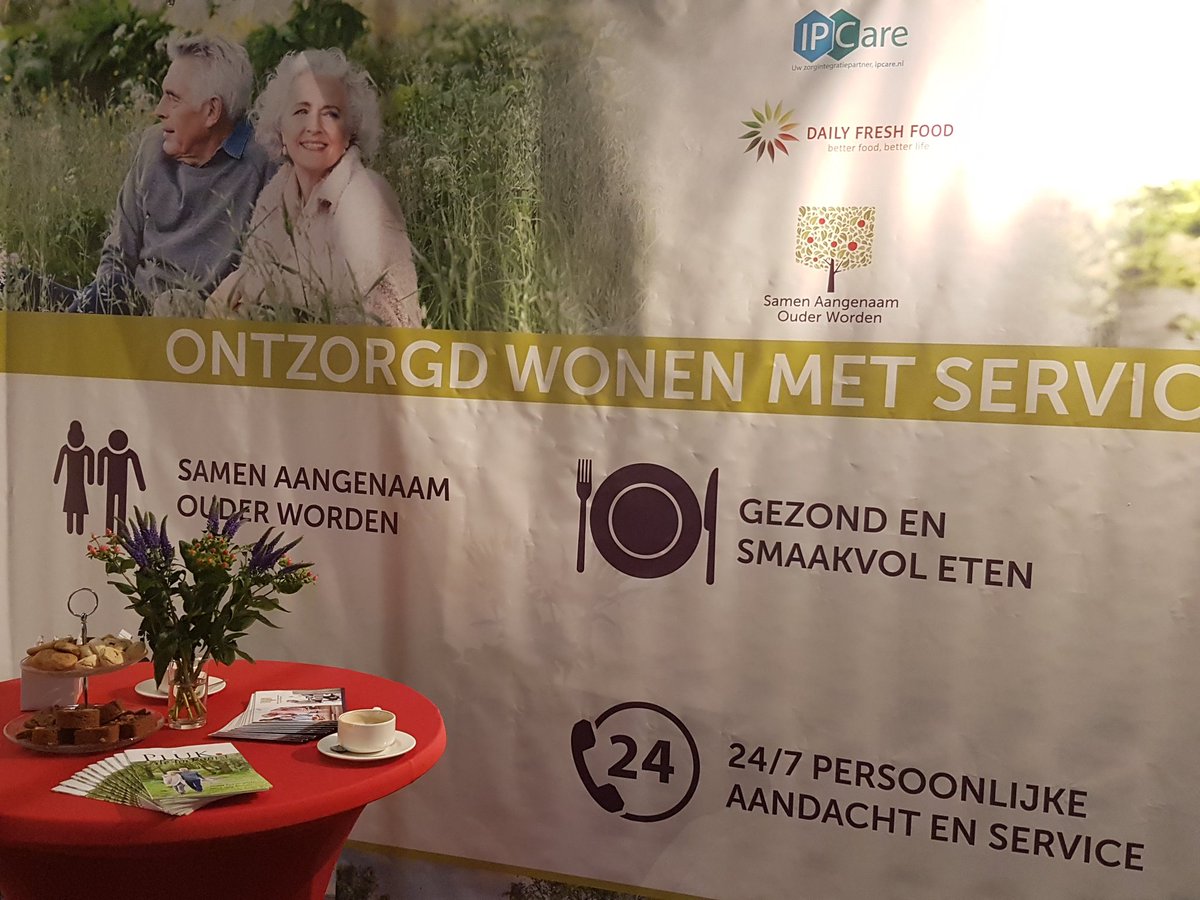 IPCareNL's tweet photo. Present op LieverThuis beurs met onze partners @Dailyfreshfood &amp; @SAOW_nl 
#lieverthuis @lieverthuisinfo https://t.co/KKP1EgHi72