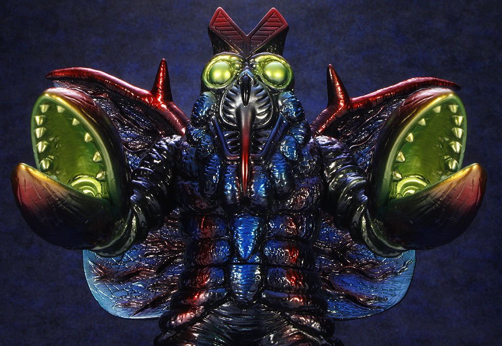 バルタン星人レトロver. フューチャーモデルズ 「楳図かずお版ウルトラマン」 名古屋に「楳図かずお版「ウルトラマン」ソフビシリーズ バルタン星人