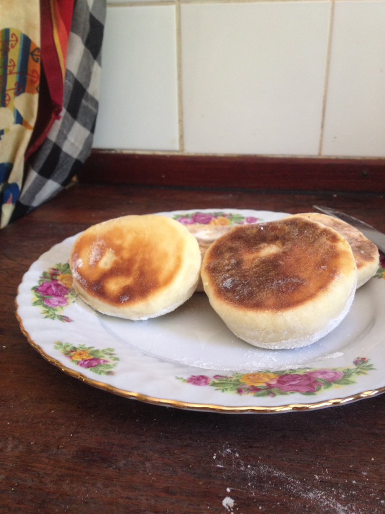 SamduFeu's tweet photo. English muffins https://t.co/sbB1gclatH