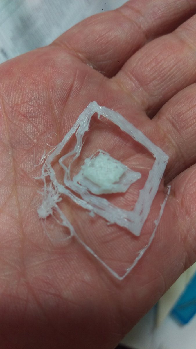 robotadventures's tweet photo. She is alive but sick #myfirst3dprint #flyingbearp902 now I have fine tune. It's a test cube. https://t.co/zkroAJ2fdr