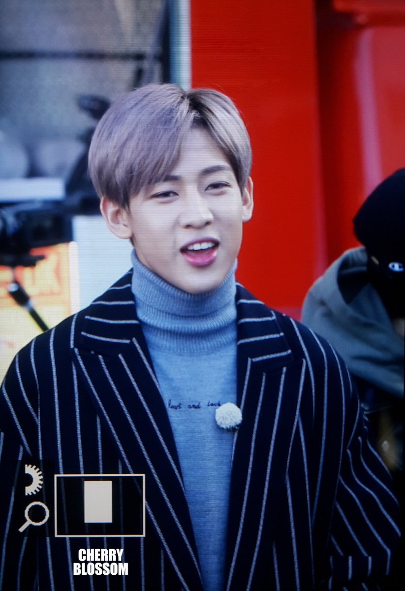cherryblossom7_'s tweet photo. 161124 #하드캐리 #Bambam 💖 💕 @BamBam1A https://t.co/PvMRh7lZpZ