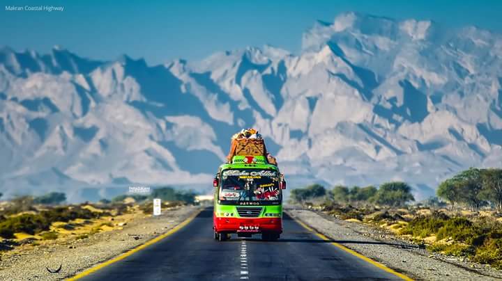Pakistan_Pics's tweet photo. Makran Coastal Highway.... Balochistan...!!!
 📷 👉 Fahad Jilani 
#Pakistanpics #Beautifulpakistan https://t.co/M0ZEsb2wV6