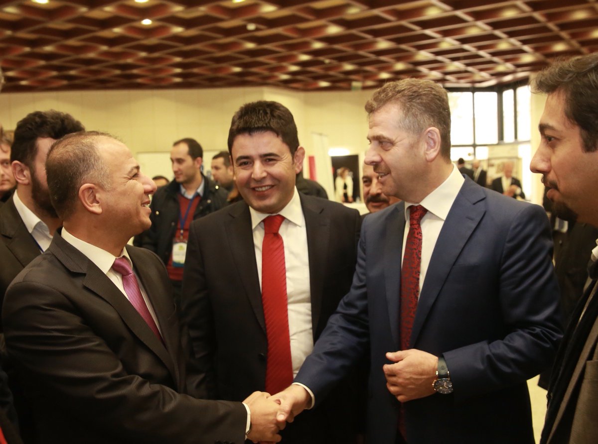 Piri Reis Harita Derneği Kentsel Dönüşüm Zirvesi'nde açılış konuşmasını gerçekleştirdik.