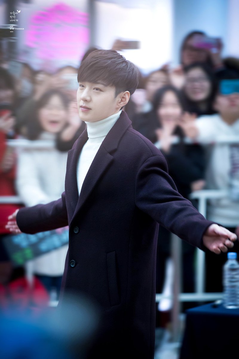 AutumnCS226's tweet photo. 161123 코엑스 팬싸
#비투비 #이창섭 #창섭 @LeeCS_BTOB
섭아.......🙊 https://t.co/JlqeyvrlBm