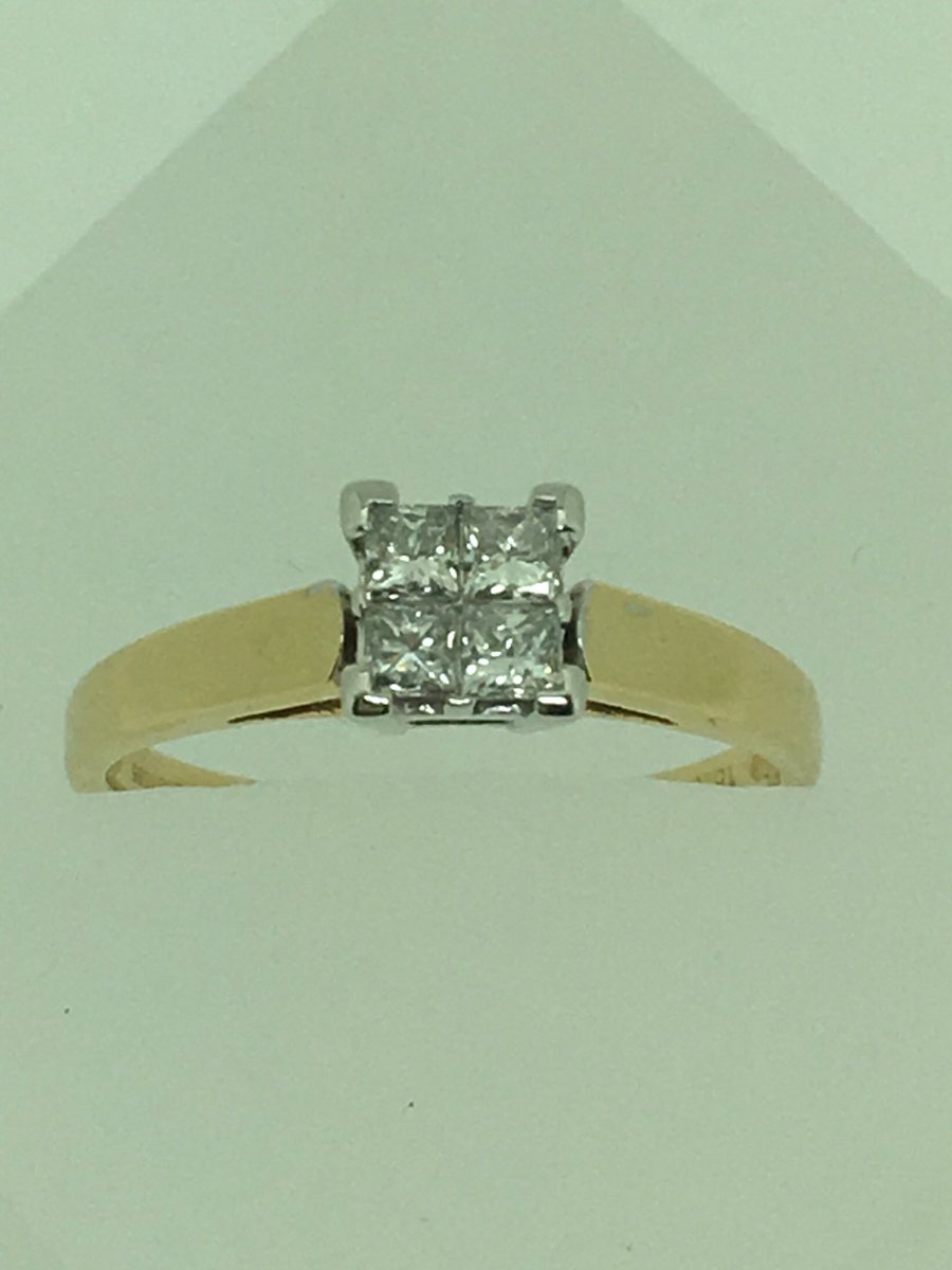HPJwatches's tweet photo. Ladies 18ct yellow gold princess cut diamonds only £495 @bradleyhands https://t.co/eByiq6GN0J