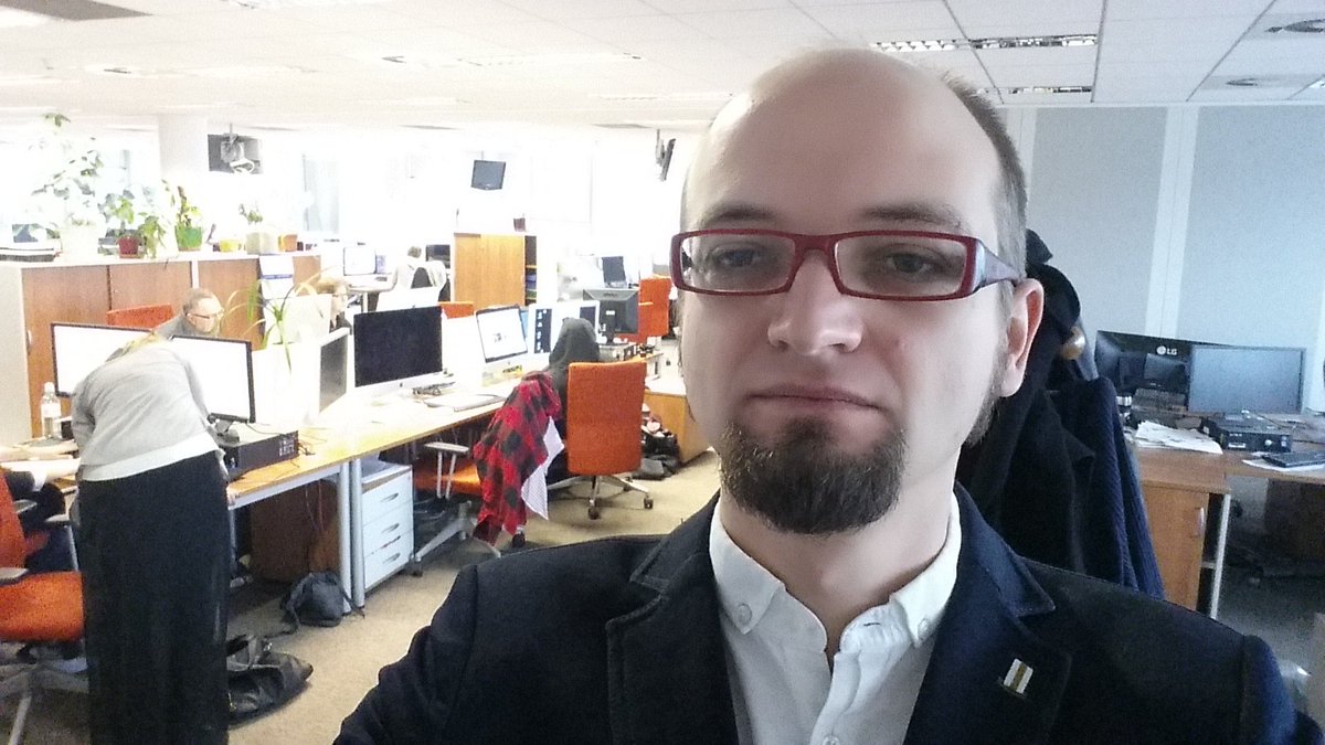 Za chwilę w #RzeczOBiznesie o zanieczyszczeniu powietrza. A na południu Polski właśnie trwa epizod #smog'owy