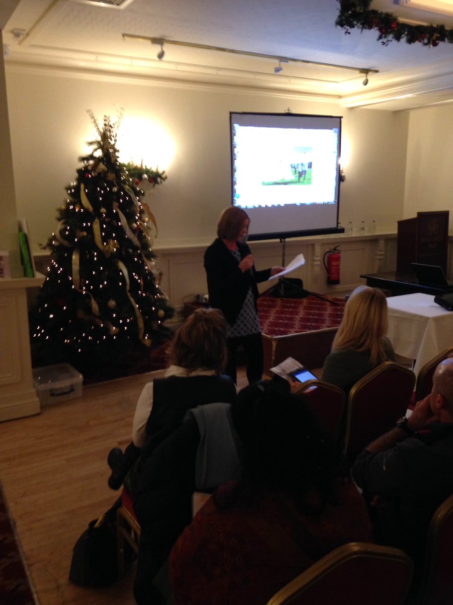 BrayDrugsAware's tweet photo. Our conference chair Fionnuala Curry of Co. Wicklow CYPSC giving her keynote address #BDAFConf2016 https://t.co/nav4cl9X4s