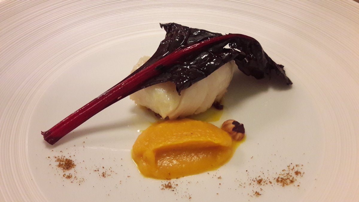 luca_sessa's tweet photo. Ieri sera ottima cena da "Il Pagliaccio" con i piatti di Anthony Genovese, nuovo #AmbasciatoredelloStoccafisso @Pesce_Norvegese @iFoodit https://t.co/LyTMgytOHA
