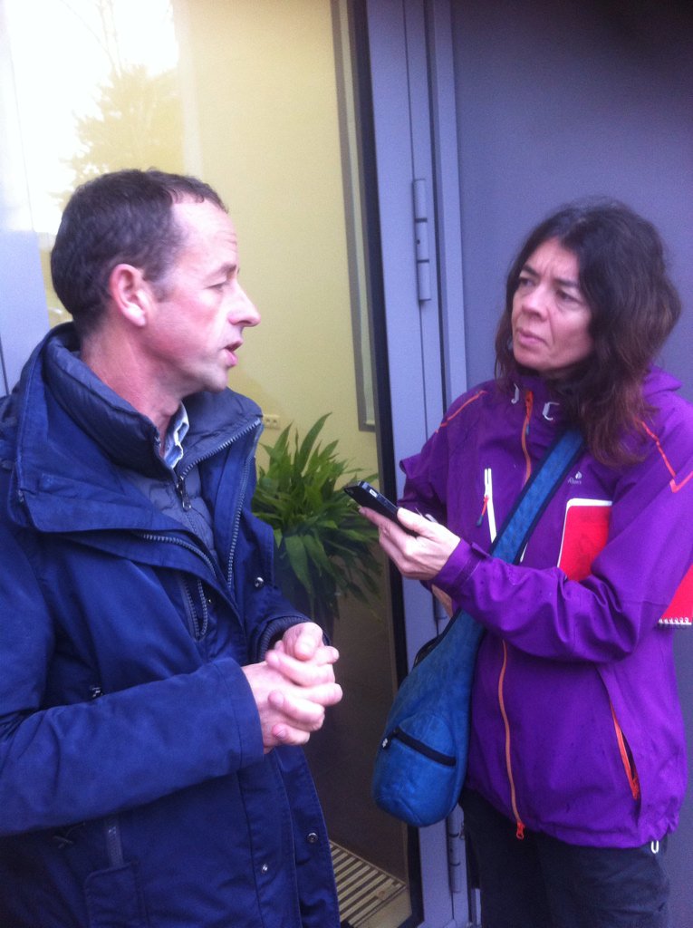 MathieuCourgeau's tweet photo. debut de la mobilisat @ConfPaysanne #loireatlantique #vendee vers la Draaf pour 1 vraie regulat des productions ! https://t.co/1rScCzaXFp