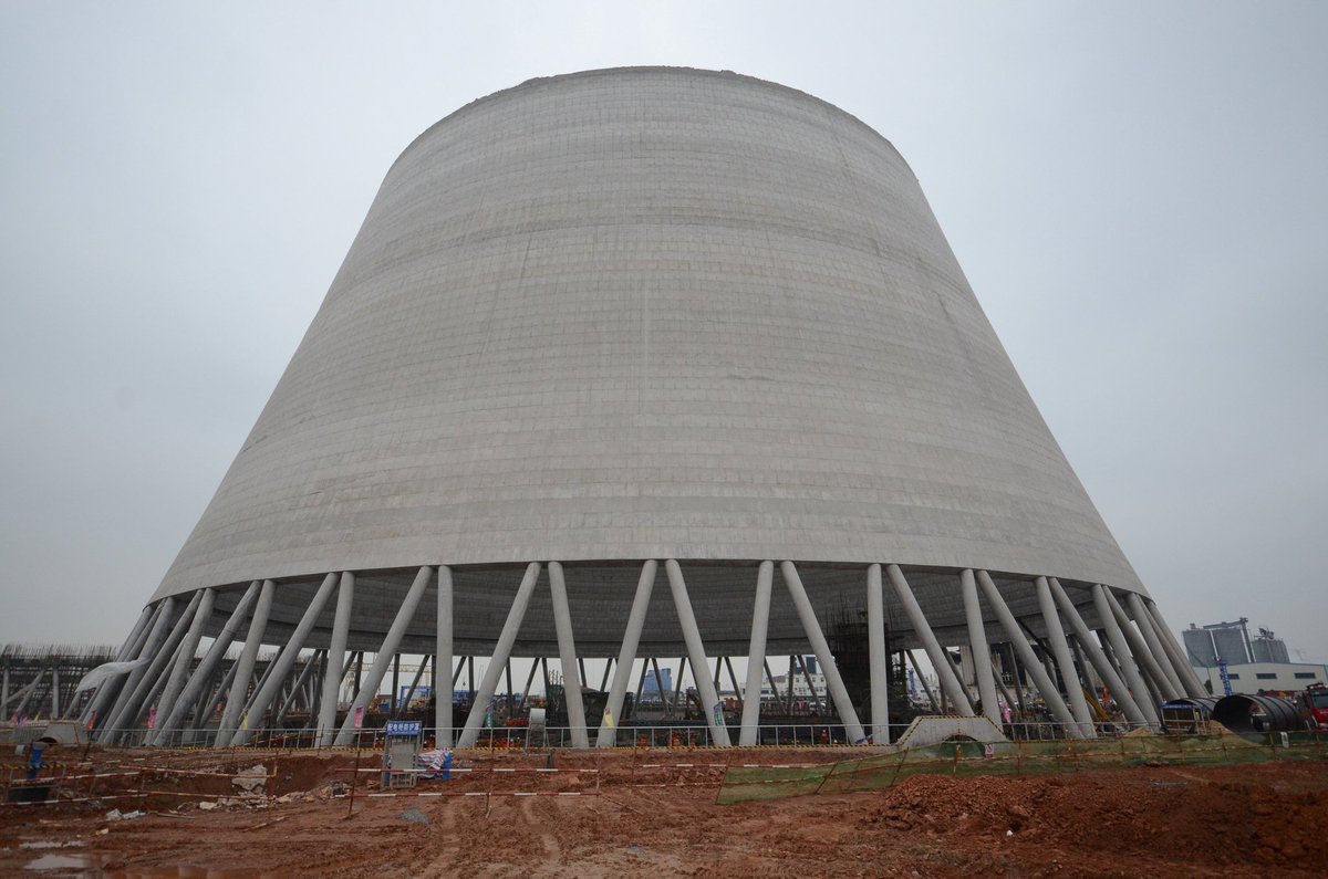 straits_times's tweet photo. UPDATE Platform collapse at #China power plant leaves 67 dead https://t.co/Yf1ATLoZnK https://t.co/4C6btuxyCv