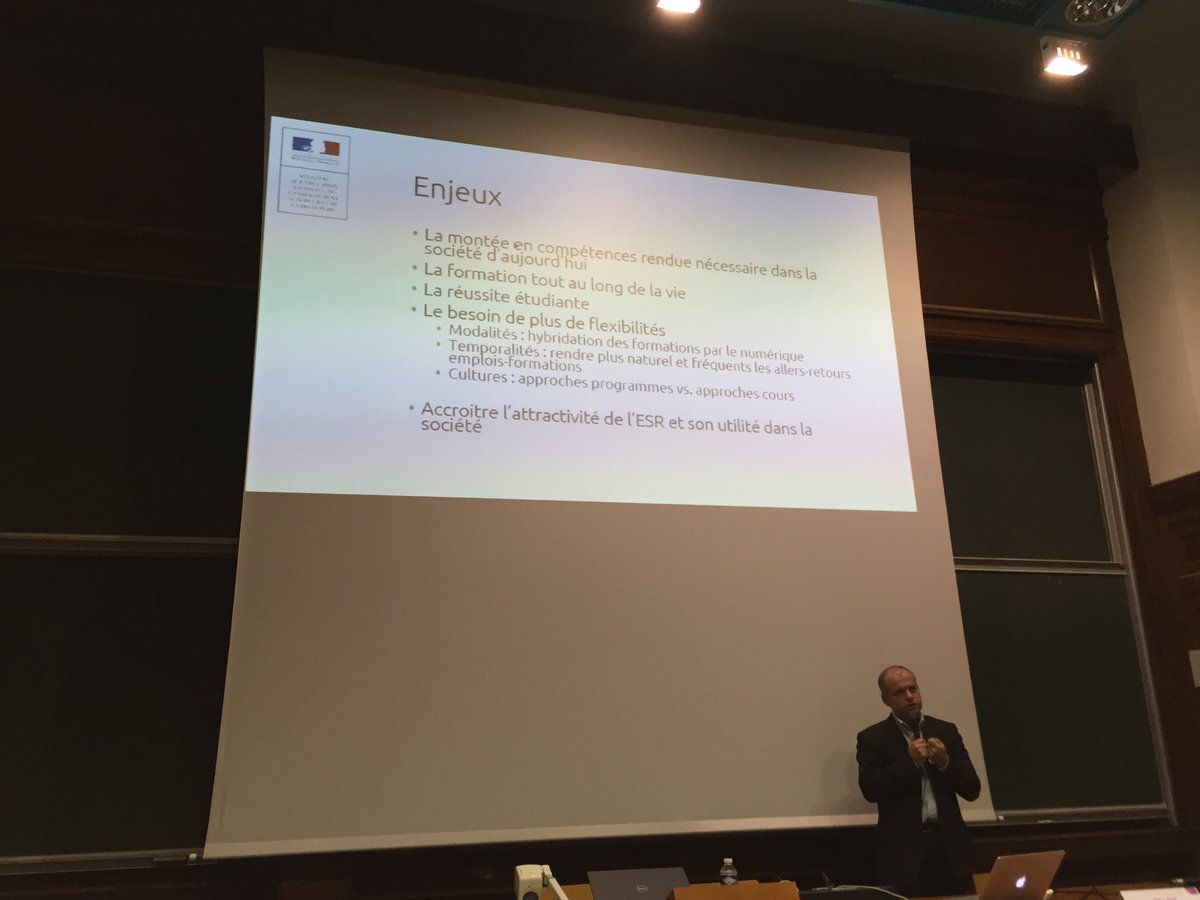 tkoscielniak's tweet photo. Ouverture @pierrebeust #DGSIP #MIPNES @sup_numerique @sup_recherche Rapports #IGAENR @CNNum #StraNES Enjeux #FTLV #pedagolab #pedagolab16 https://t.co/7KMFareen5