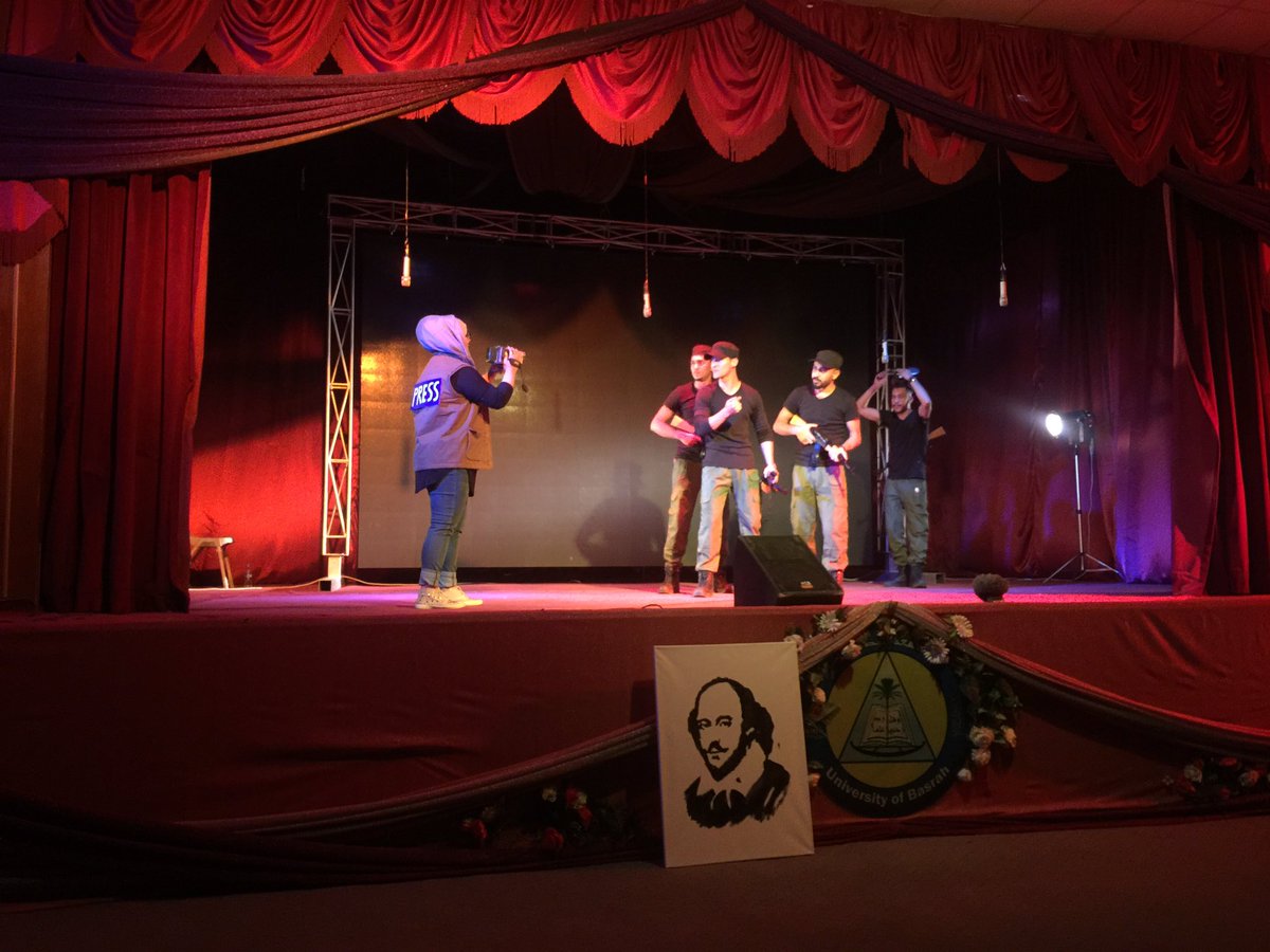 davidcpardoe's tweet photo. Really enjoyed #Basra #Iraq #ShakespeareLives events today. Well done to all involved especially #BasraUniversity @gathertonarts @UKinIraq https://t.co/iYNuWEEhgA
