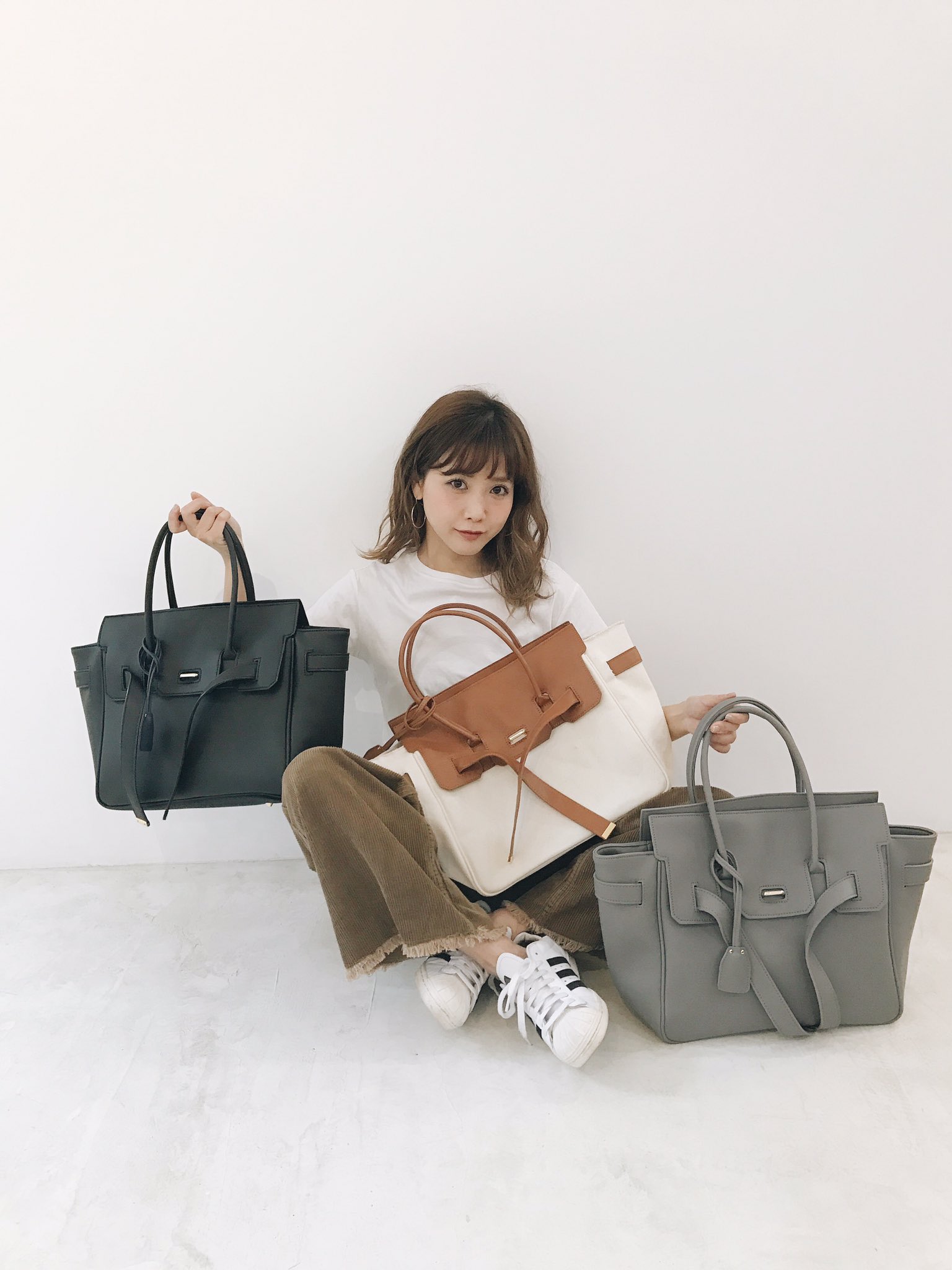 田中里奈 マスカラmoilo発売開始 先行予約を開始したcasselini 田中里奈コラボバッグ Lucyスクエアトート とてもご好評頂いてるみたいでありがとうございます Zozoで予約するとオリジナルポーチがついてくるので是非 T Co 田中里奈 マスカラmoilo発売開始 先行予約を開始したcasselini 田中里奈コラボバッグ Lucyスクエアトート とてもご好評頂いてるみたいでありがとうございます Zozoで予約するとオリジナルポーチがついてくるので是非 T Co