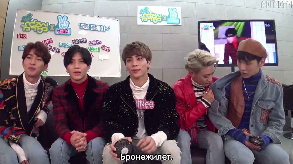 serialomna's tweet photo. Ууууу,новый участник бтс.
#Shinee #bts https://t.co/j5D7x64MOD