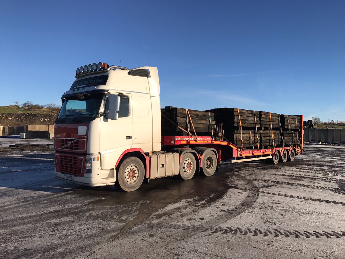 martinfreight's tweet photo. Scottish sleepers bound for the West Midlands. https://t.co/vqHWfwWb6o