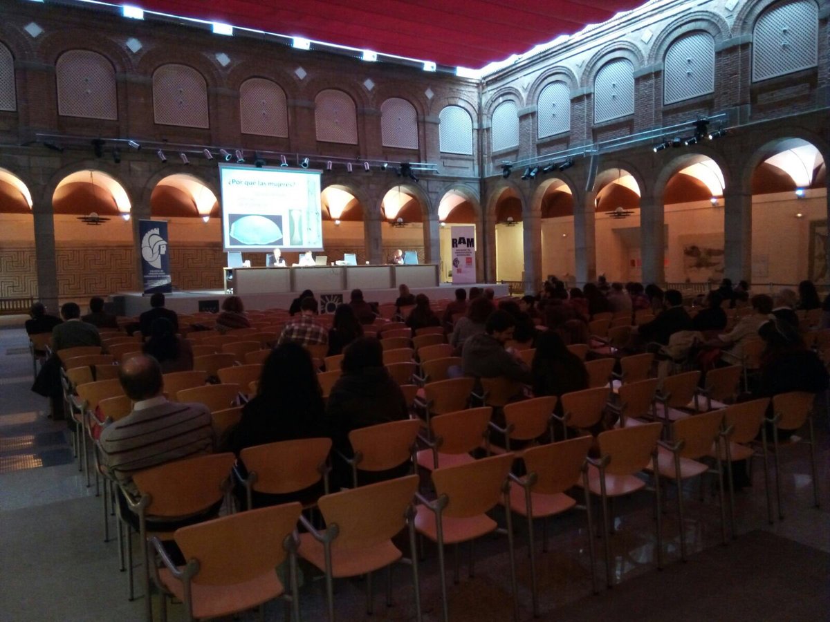 ColArqMadrid's tweet photo. Avanza la mañana y cada vez se pone más interesante la #RAM2016 https://t.co/XYaPHXzrtn