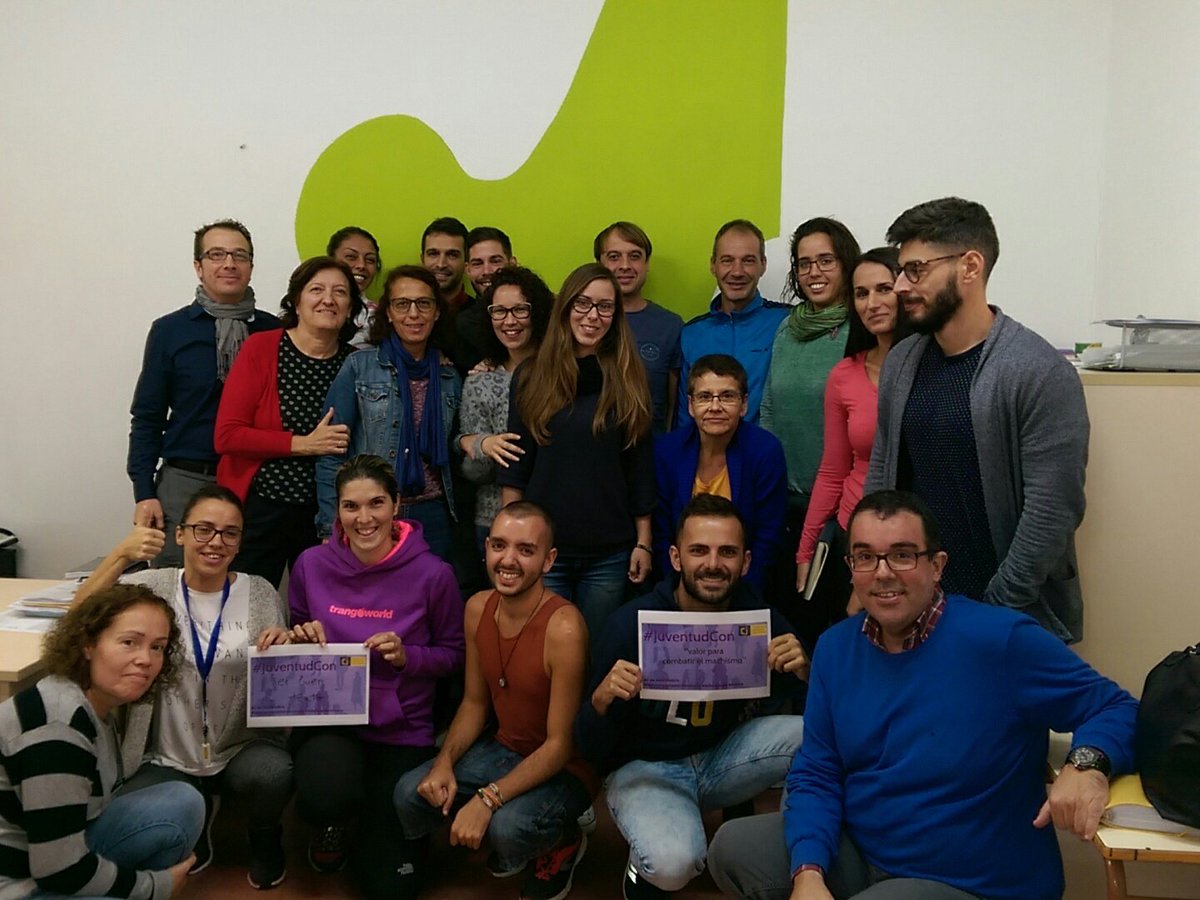 AdsisCanarias's tweet photo. Fundación Adsis con #JuventudCon por el buen trato @cjgcan https://t.co/5JnFNL2WQv