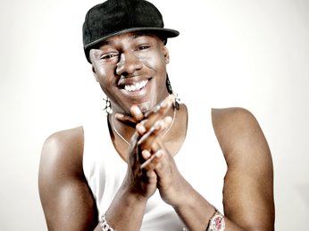 Scram_comedy's tweet photo. @HarlesdenTT @ParkLifeBlog tonight @RoyaloakNW10  the brilliant @NathanCaton  + 20% discount on food. Tickets at https://t.co/7ugboxTLTZ https://t.co/mdcZm6tntF