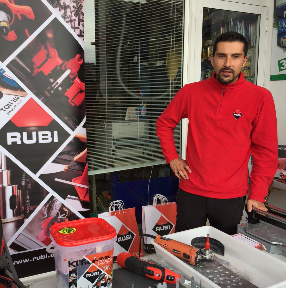 ferreALMONTE's tweet photo. Buenos días, hoy formación de Rubi así que ya sabes todas las dudas y novedades te las resolvemos @CoarcoCanarias @ClubRubi @ppuertaclubrubi https://t.co/NydUM4Ux1t