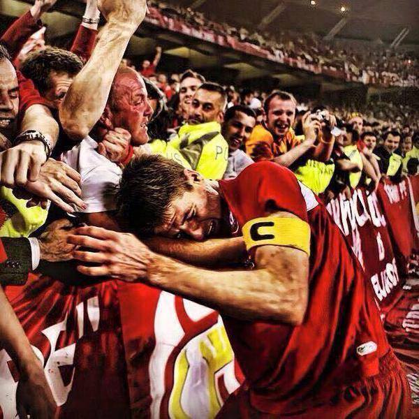 862 games 🔴
212 goals ⚽️
2 FA Cups 🏆
3 League Cups 🏆
1 Champions League 🏆
1 UEFA Cup 🏆
1 Super Cup 🏆
1 Community Shield 🏆

Legend 🙌🏼