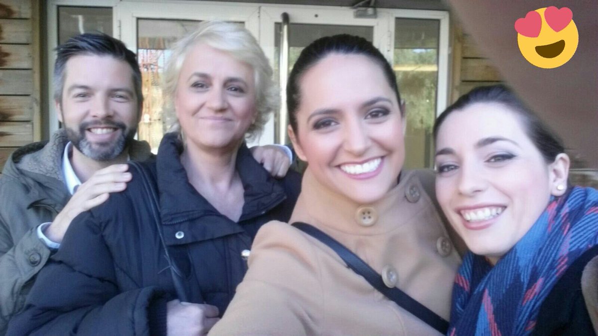 JoanaMorillas's tweet photo. Y aquí El Clásico de los jueves. Selfie @bentrobats #corcatala en vena. https://t.co/abahSwFK7U