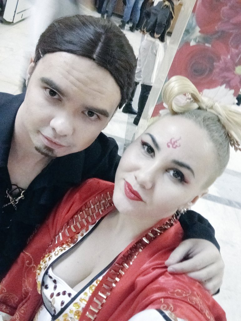 irbis_key's tweet photo. Не пойму как некоторые умудряются тыщупицот селфачей за фест запилить, ибо у меня всё. :с #opencon2016 https://t.co/X8r9Dy0KeD