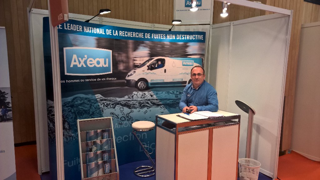 BrihiezM's tweet photo. #Axeau @Axeau salon de la copropriété a paris!! https://t.co/CLN3rV15Zc