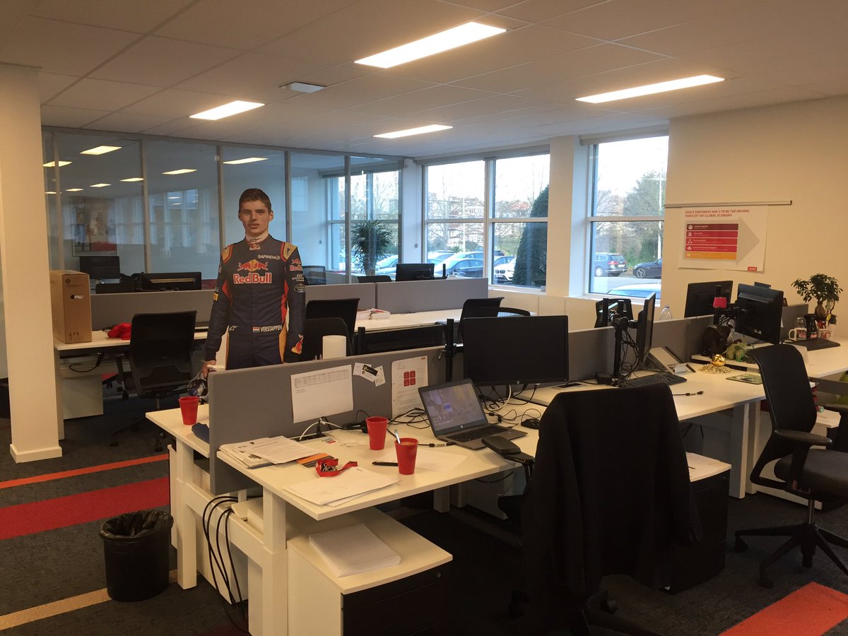 GregoryVerhulst's tweet photo. Alone in the @ExactOnline_BE office with my dear friend @Max33Verstappen... visit us at #FFF2016 #forumforthefuture https://t.co/zkemWI1RBW