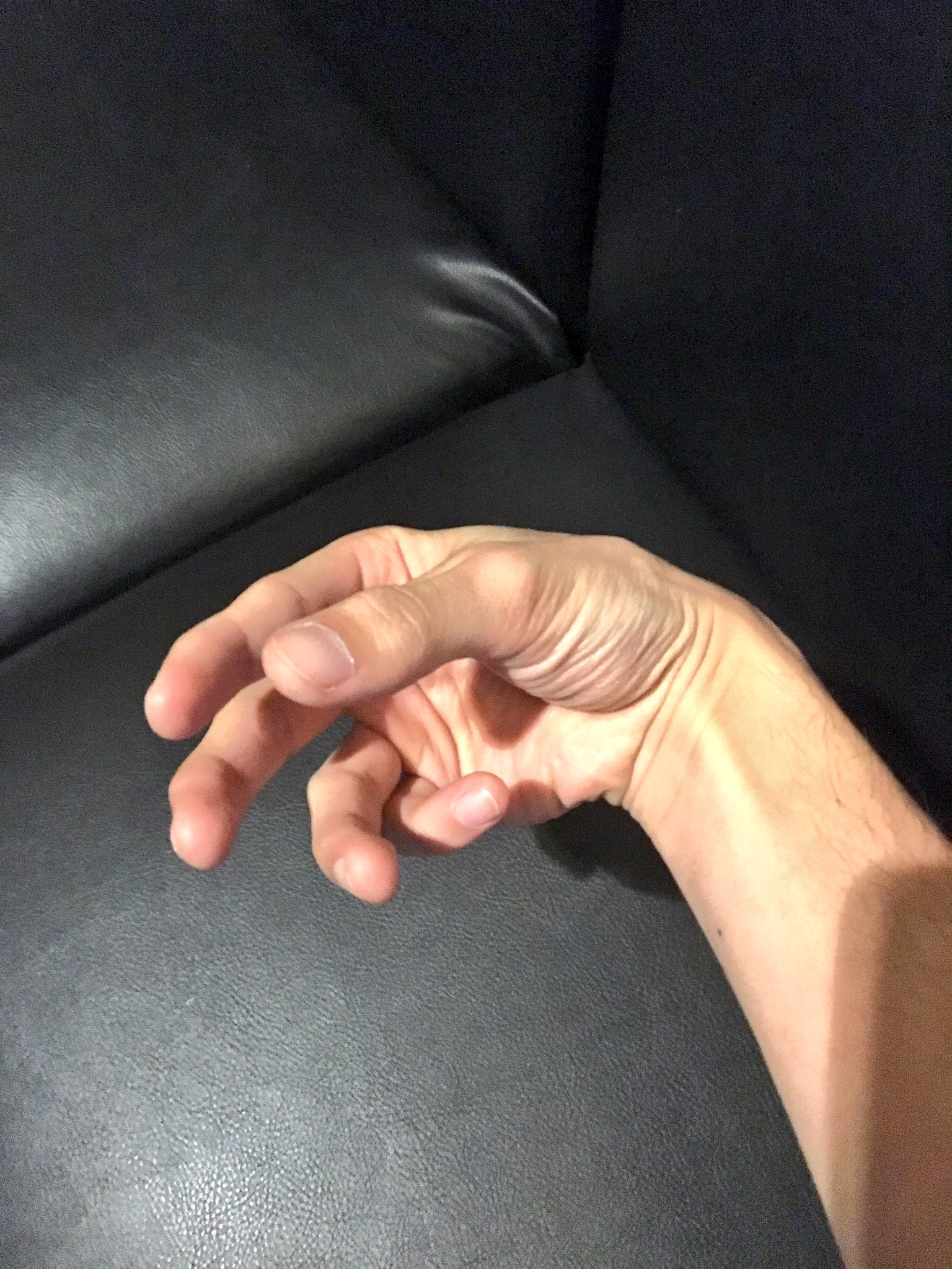ギア Ginyuforce ギニュ よくヲタ芸のコツを聞かれますが 実際すぐうまくなれるコツはなくて結局理論を知った上での 練習の量なんですね しかし唯一 ヲタ芸を7年近くやってきて掴んだコツがあります それは 曲線 円形の動きは常に手首をほぼ直角に