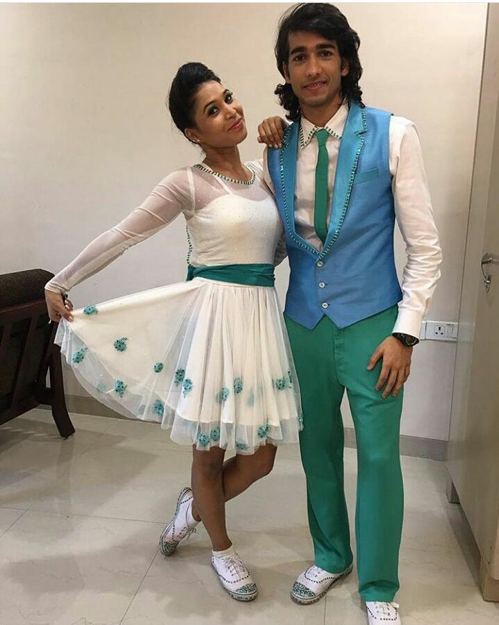 GR8_Stars's tweet image. #shantanu.maheshwari ready for next jhalak performance #greenpants #dance #whiteshoes