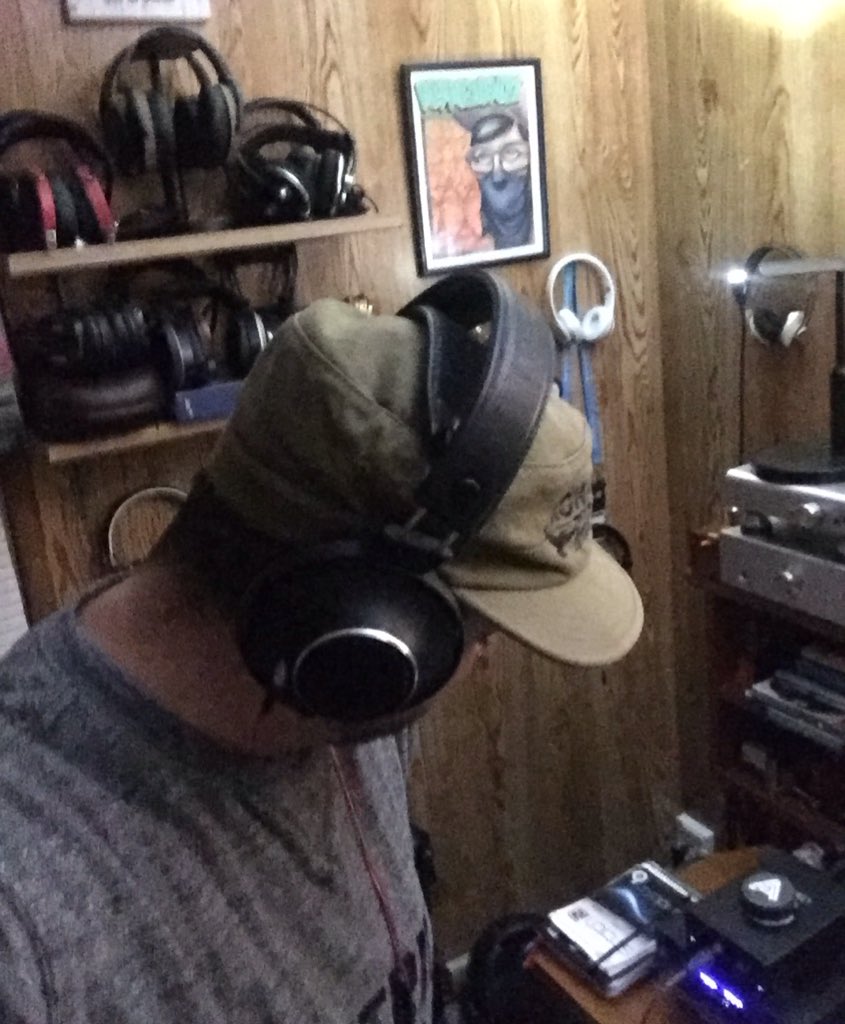 YUP! Hector wasn't playin' this system sounds DOPE! At the #SonicsatoriPersonalAudioLab <a href="/OccupyHifi/">OCCUPY HIFI</a> #THXgiving