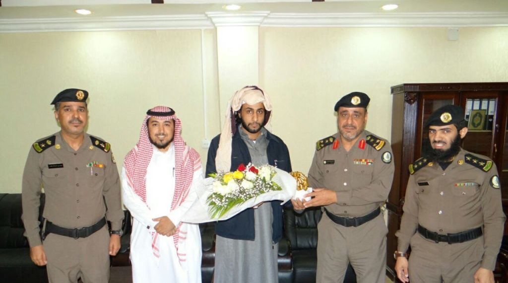 سجون نجران ..
بقيادة العميد: خالد فهد الشمري 
تحتفل بأحد نزلاءها محكوم بالقصاص عريساً
#نجران_الان