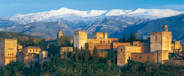 ViajesSansor's tweet photo. @granadaturismo Vente con nosotros a la #Iluminación de #Granada +Info Telf.672134905 https://t.co/lgl6OyJnoC https://t.co/GEAbmO61BB