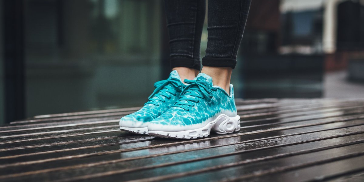 nike air max plus turbo green