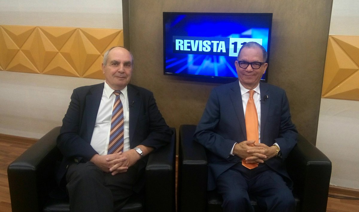 juliomarinezr's tweet photo. Ahora en @Revista110 junto a José A. Ballester Comas, Experto Internacional Cooperativismo Agrario. @idecooprd #Idecoop https://t.co/Zma4aMhMIE
