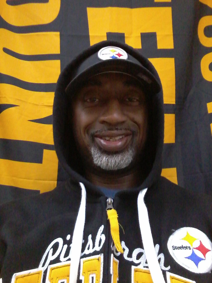 hcwindhamjr's tweet photo. HAPPY THANKSGIVING  EVERYONE!!!!! https://t.co/PoSaI9RpJo