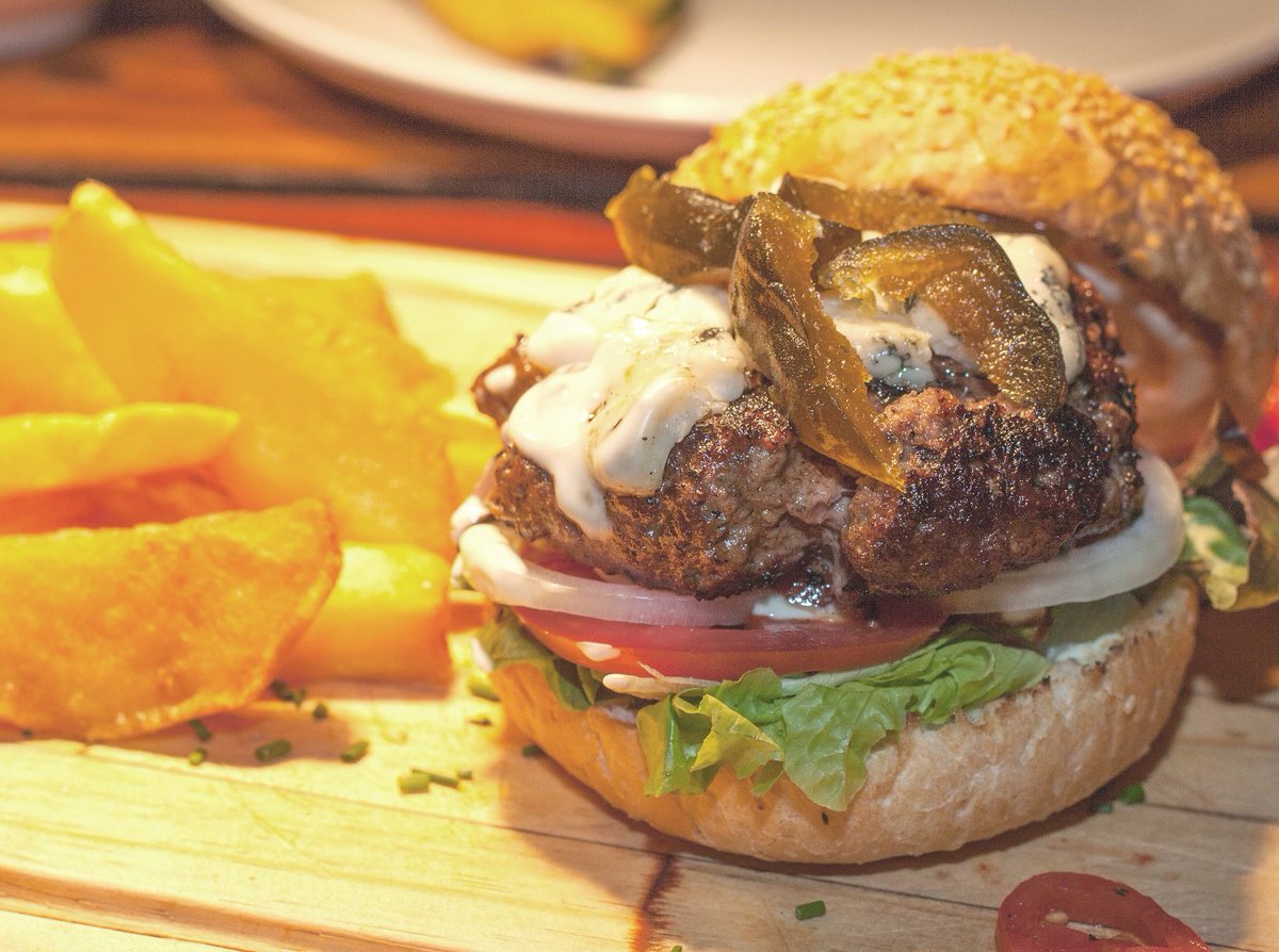 MilhausPub's tweet photo. This would work right now!! #BlueCheeseandFig https://t.co/SpmRu6ZRcM