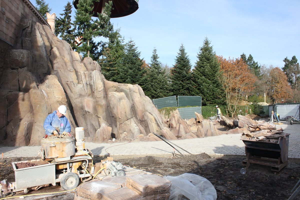 plaetjesmakers's tweet photo. De omgeving van #Symbolica #Efteling https://t.co/gmGgmmiqUy