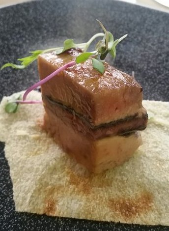 ObradorLamprea's tweet photo. El #GrupoNove siempre apostando por la gastronomía gallega y por los productores artesanos. Pintaza la receta de #Prelic https://t.co/grwnrZJfAZ