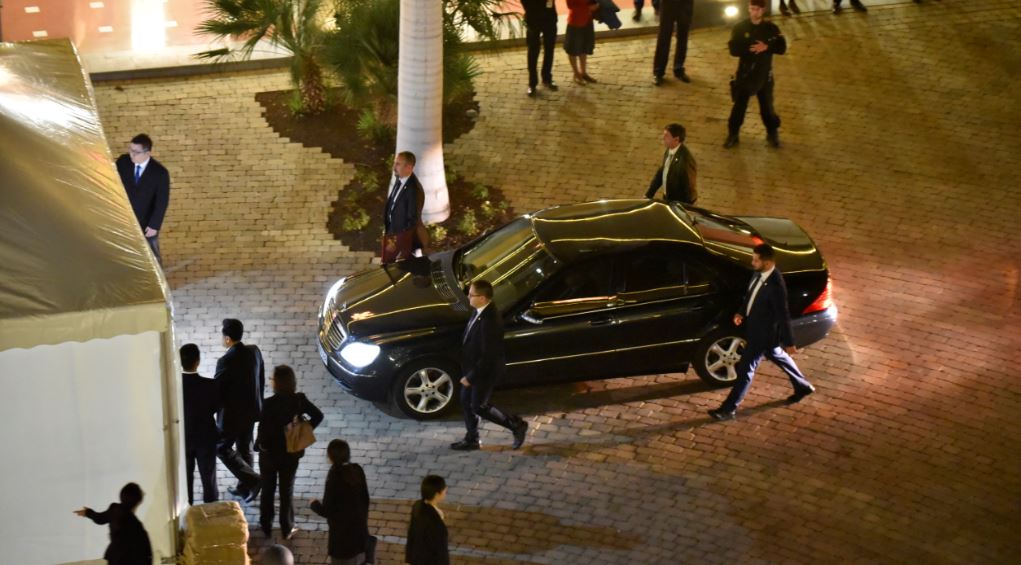 Lopesan's tweet image. El presidente de China llegó ayer por la noche a @Costa_Meloneras para alojarse con nosotros. Un placer tenerle de visita en la isla.