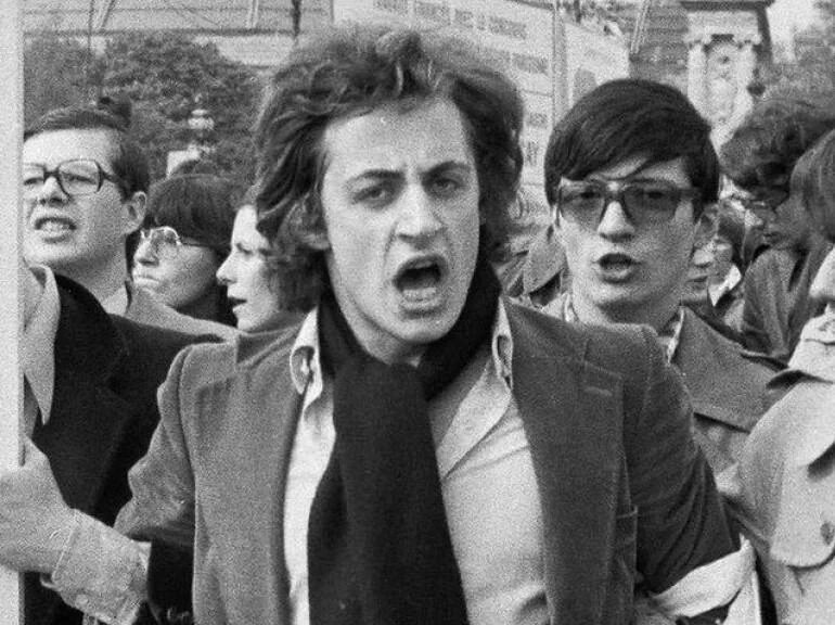 ornikkar's tweet photo. #JeMeSensRebelleQuand https://t.co/fx4rDAZP5y