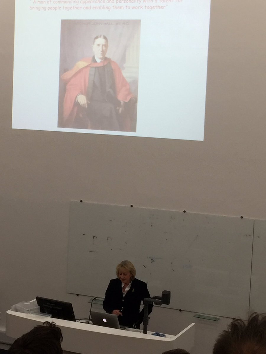 SheffieldCAS's tweet photo. Prof Dame Pam Shaw introducing Sir Arthur Hall Chair of Med Prof Renshaw https://t.co/fj3H92HHwl