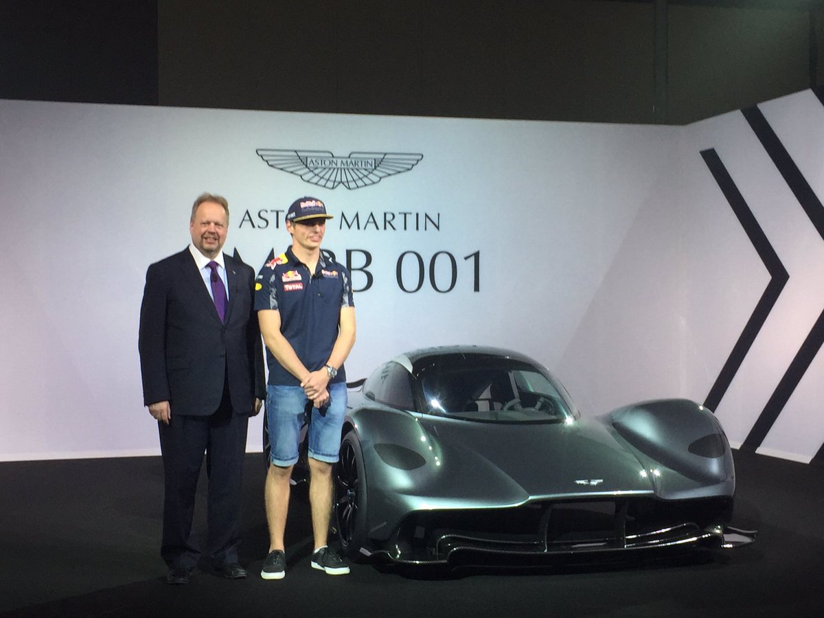 AndyatAuto's tweet photo. Max power, our very special guest in Abu Dhabi this evening https://t.co/GDloWIMjgZ